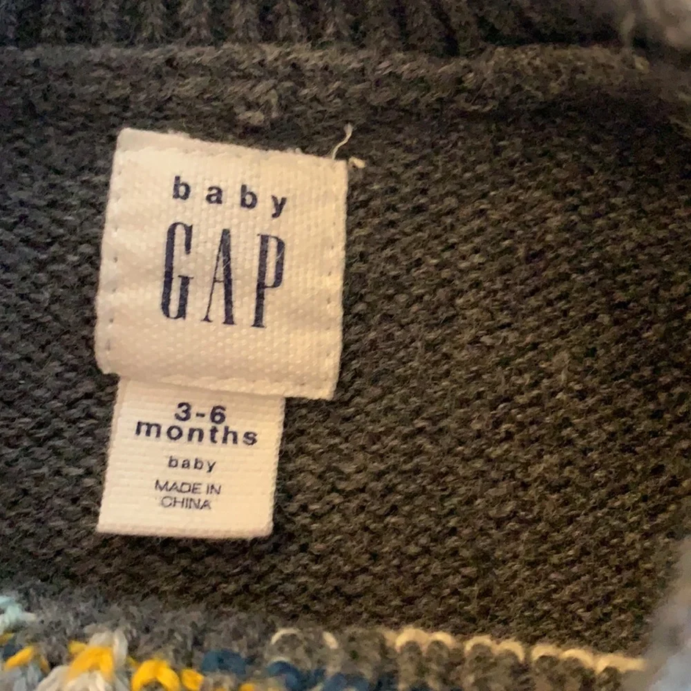 Gap 3-6M Baby Boy Gray Polar Bear Sweater EUC💗 - Picture 6 of 8